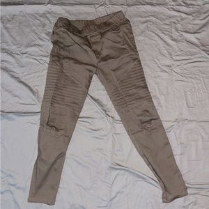 Pull on stretch pants by Umgee USA SIZE XL